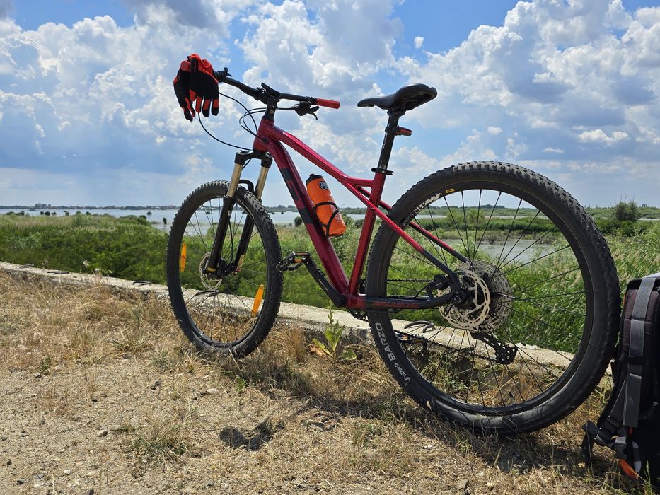 Vând MTB GT Avalanche Elite, 29",sizeM,Red Burgundy