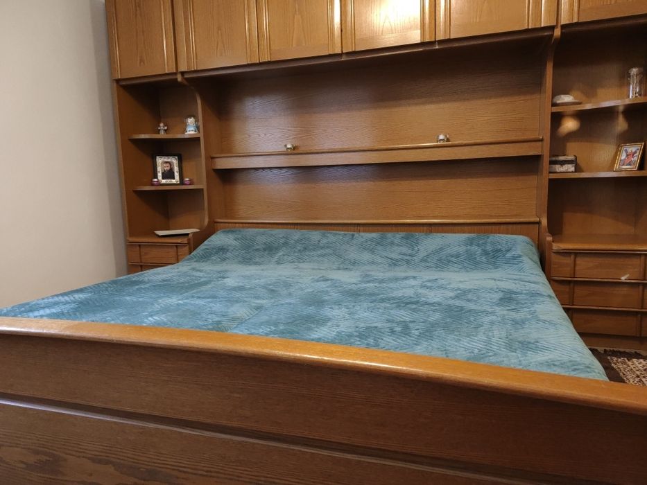 Set dormitor cu pat incorporat