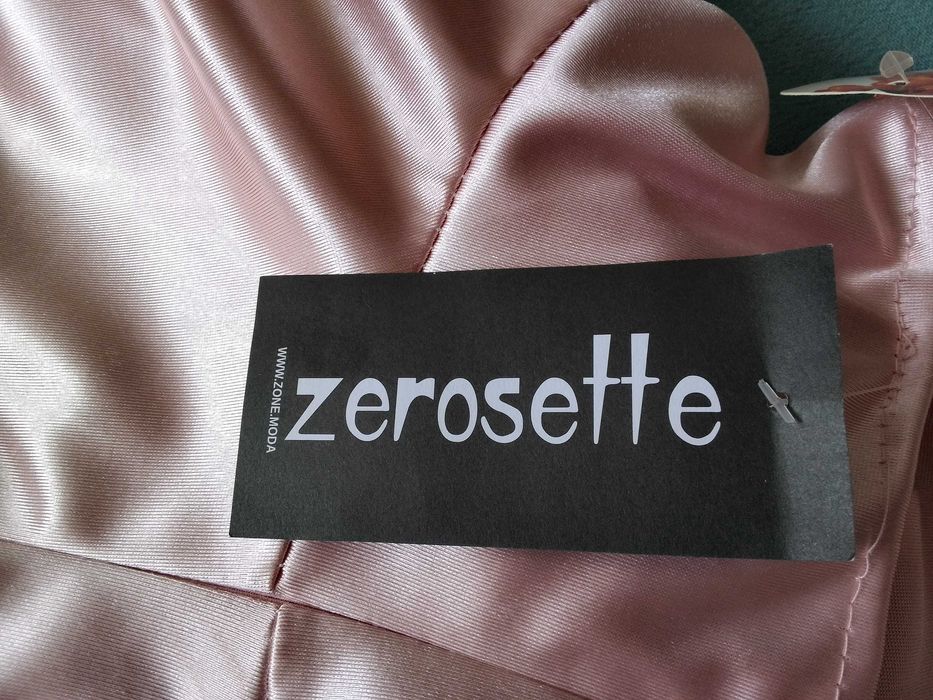 Нова италианска рокля за бал (М)