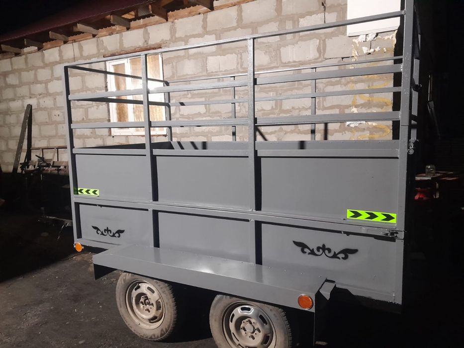 Прицеп скотовозка с доками