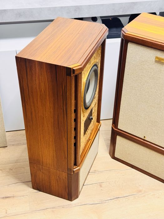 Boxe de inaltă fidelitate TANNOY STIRLING STD1-seria PRESTIGE,standuri