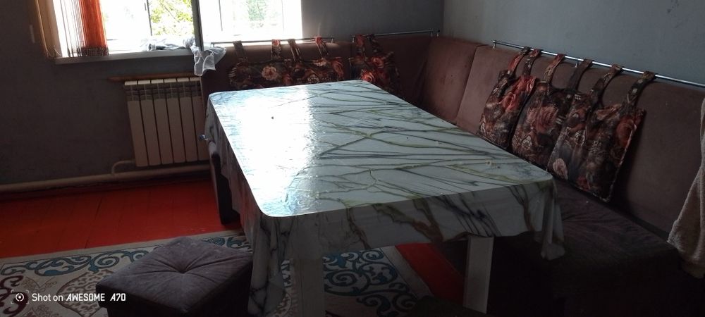 Кухонный мебель диван