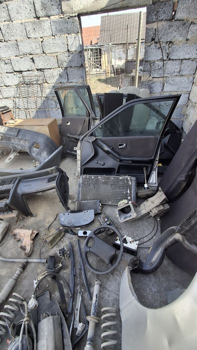 Продаю запчасти на Audi 80