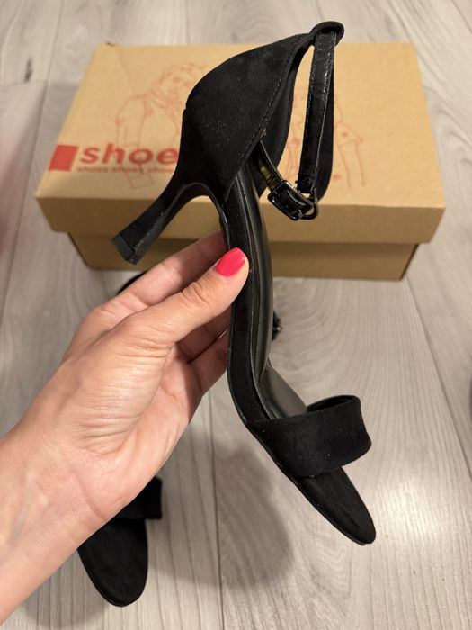 Sandale noi negre toc 6 cm marime 38