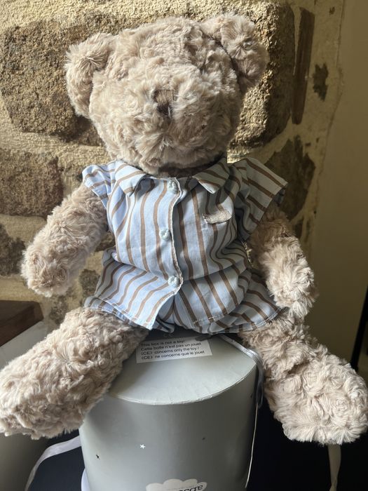 Много сладка детска играчка мече на Френската фирмата Absorba