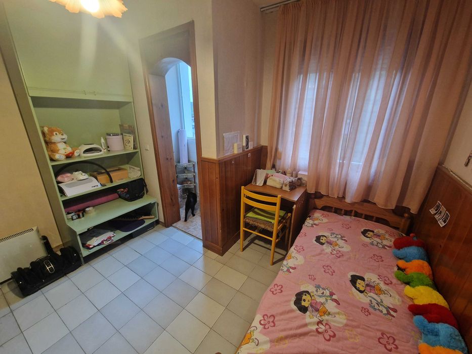 Многостаен апартамент с три спални за продажба в кв. Еленово, гр. Благоевград