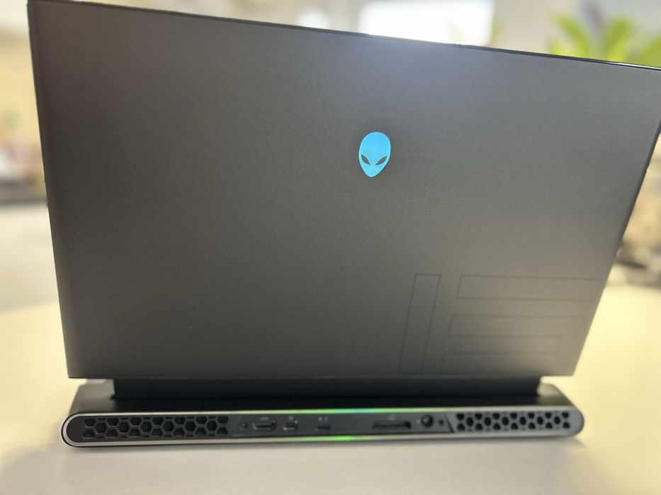 Laptop gaming Alienware M15 R3
