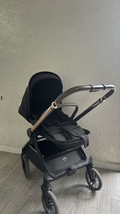 Детская коляска KIDILO D900