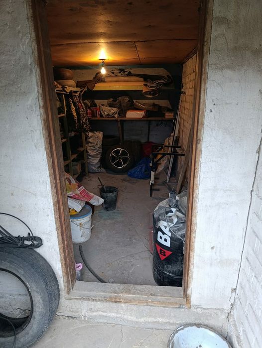 Продам два дома на одном участке