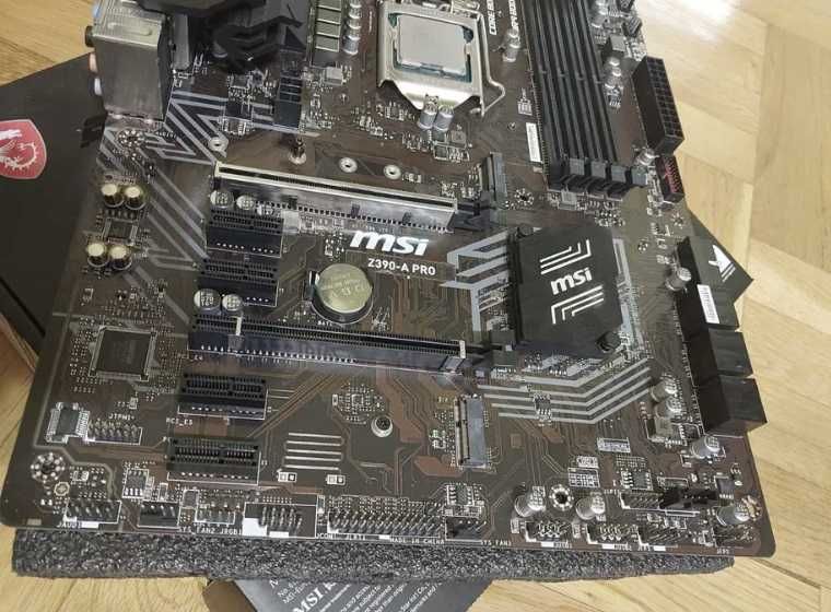 Intel Core i7 9700K + MSI Z390-A Pro