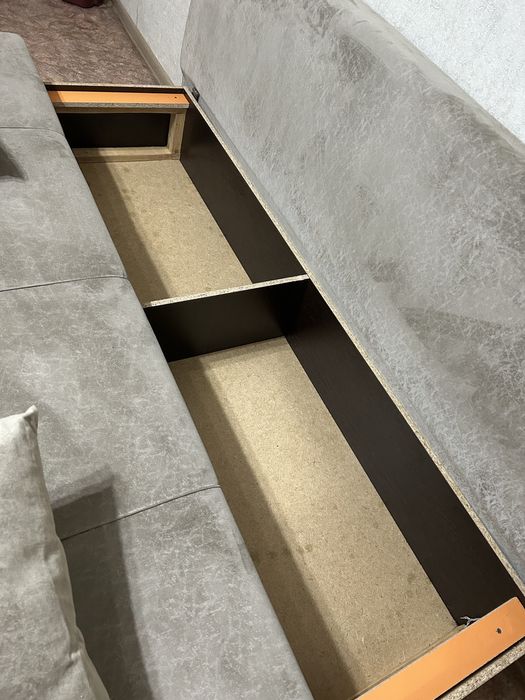 Продам диван,2м недорого!