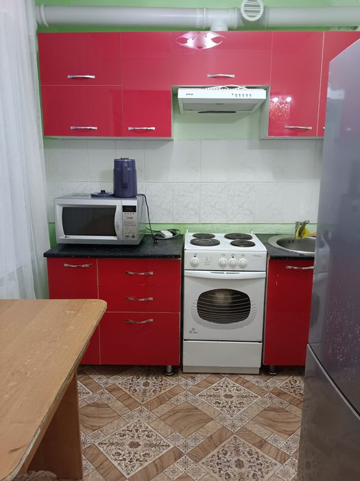 Сдается  1 комнатная квартира на длительно.