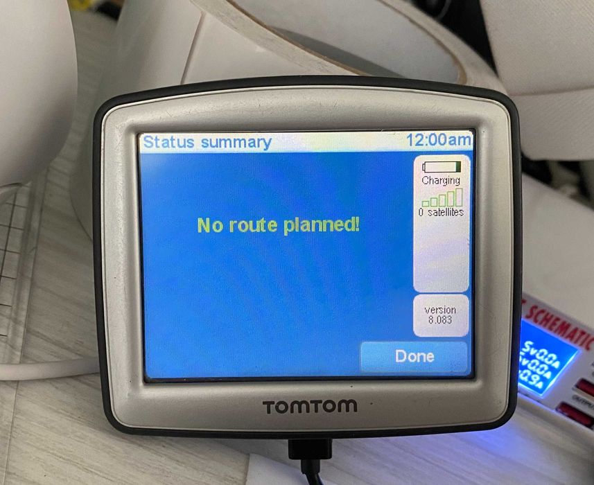 GPS TomTom One Model N14644 + bonus inca un GPS Shinelco