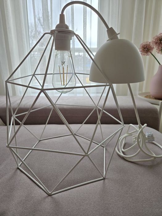 Лампа / Абажур бял