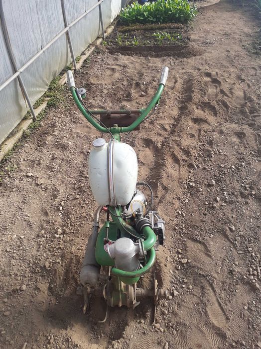 Бензинова мотофреза