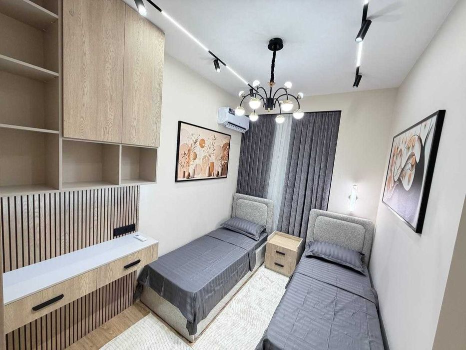 ' ЖК Mega Dom Циолковский, 4 комнатная квартирв. ПРОДАЕТСЯ. 72 м2.