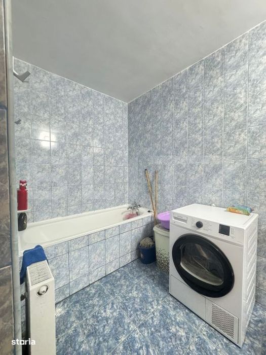 Apartament 2 camere, 58mp, decomandat, parcare inclusa, balcon Eroilor
