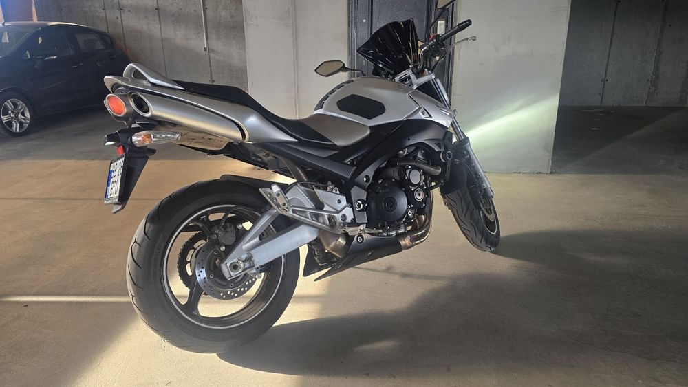Vand Suziki GSR 600