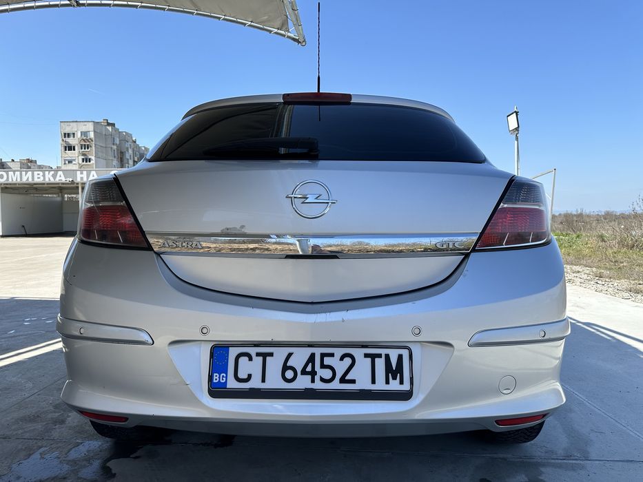 Opel Astra GTC 1.4i 90ps