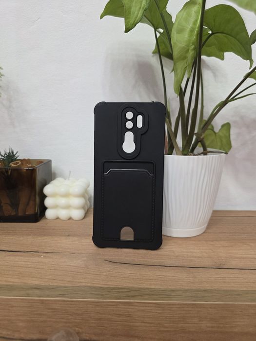 Продам чехлы на смартфон Xiaomi Note 8 pro