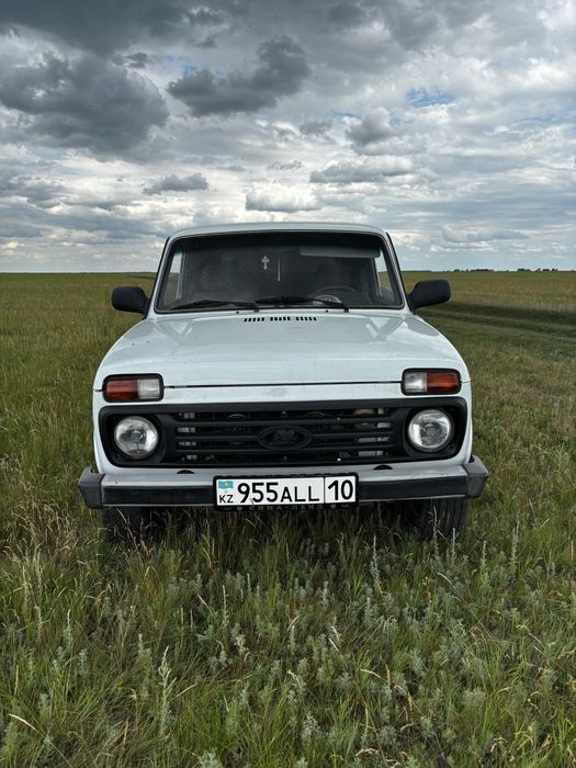 Продам ниву в хорошем состояние