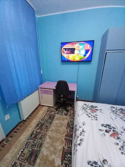 Închiriez,Cameră la Curte Zonă Centrală