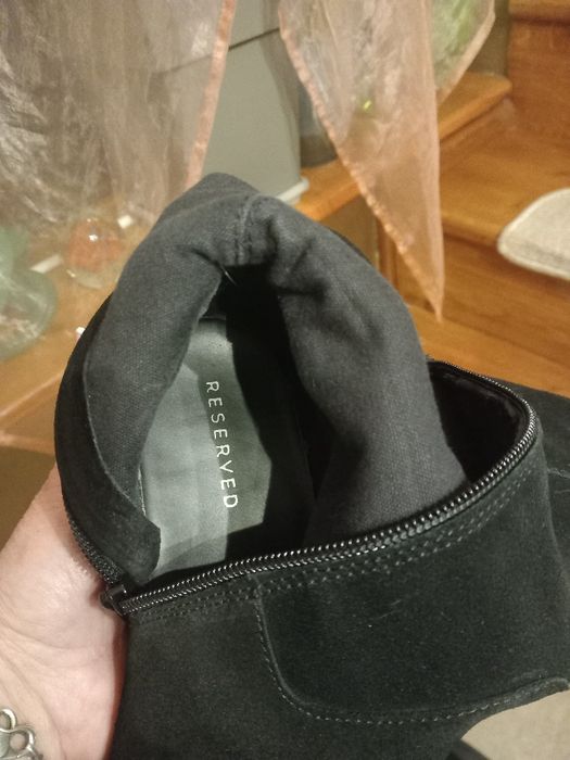 Cizme piele 37 si piele intoarsa 38