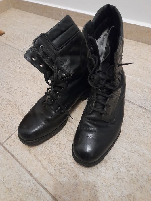 Bocanci barbatesti piele neagra 41-42