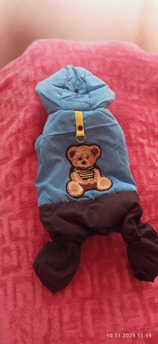 Продавам дъждобран за момиче