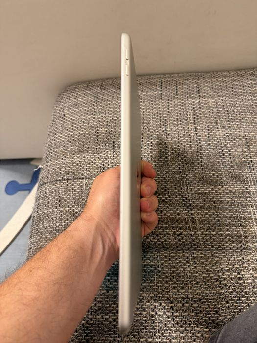 iPad 5th generation - 32 GB - Wi-Fi 93%