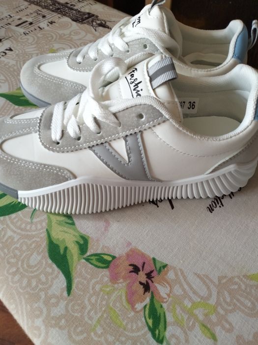 Крассовки женские