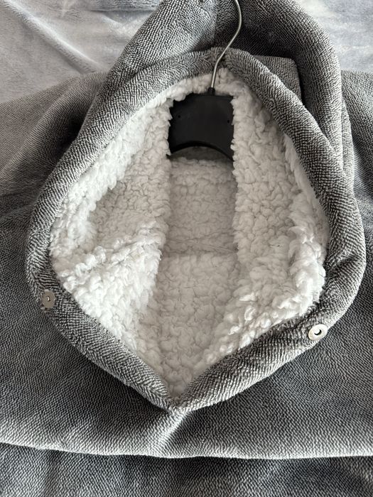 Patura hanorac cu gluga