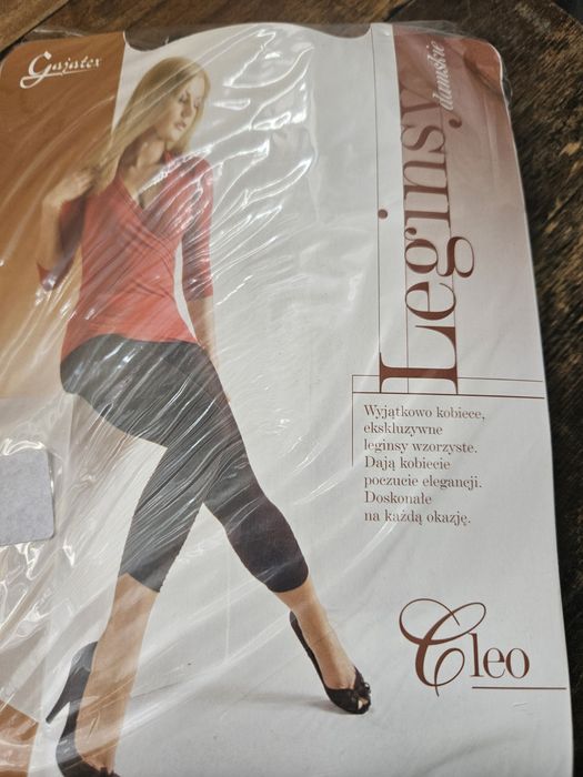 Дамски чорапогащници, чорапи и клинове