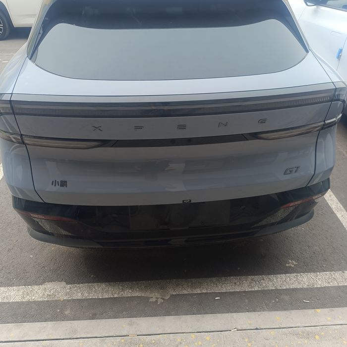 XPENG G7 sifatga gap yo full elektr 710 zapashod