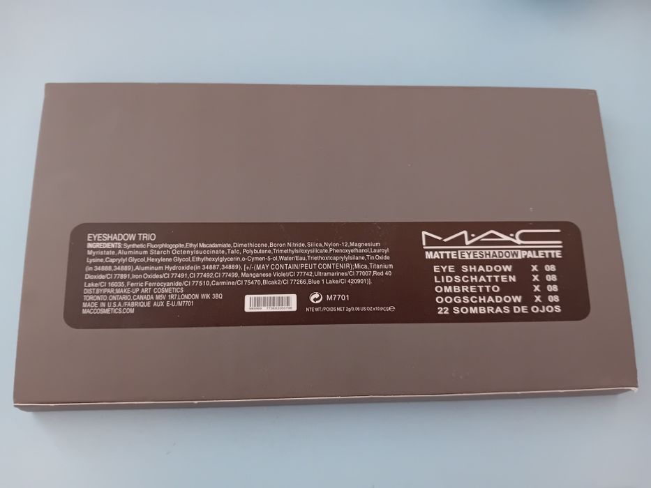 MAC matte eyeshadow palette