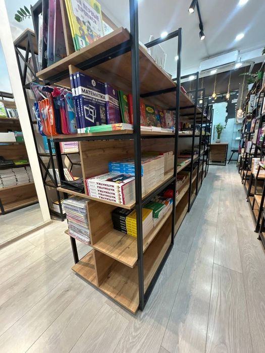 Мебель для магазина и книг
