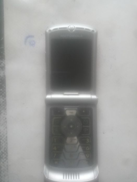 Продам Моторола V3