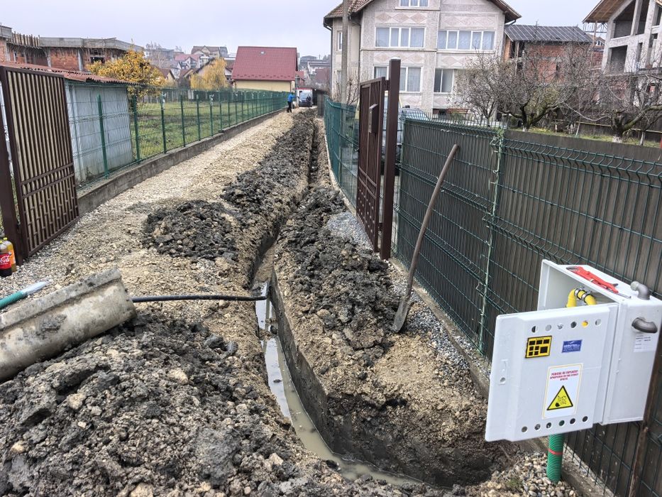 Miniexcavator de inchiriat