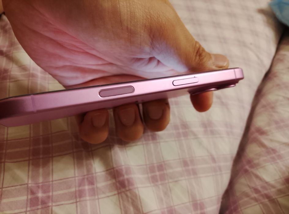 iPhone 16 256gb.