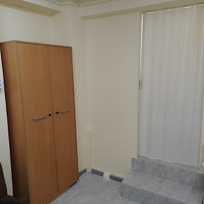 Дава се под наем Офис в Лом - 20 кв.м за 199.41 € - Снимка #1