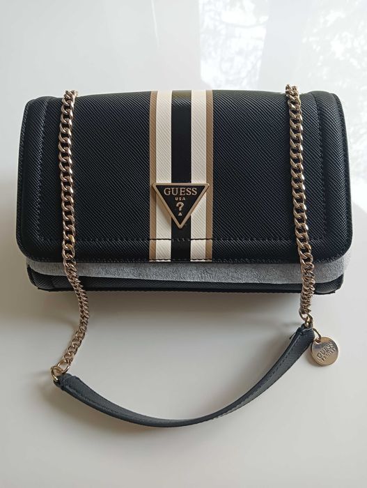 Дамска чанта Guess .Оригинална.