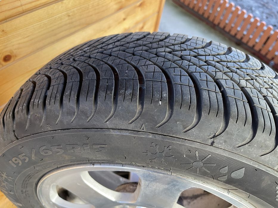 Комплект гуми с джанти за Ауди 5х100