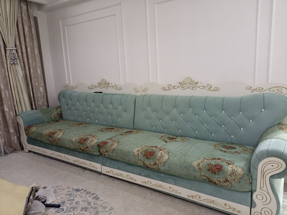 Диван для гостиной