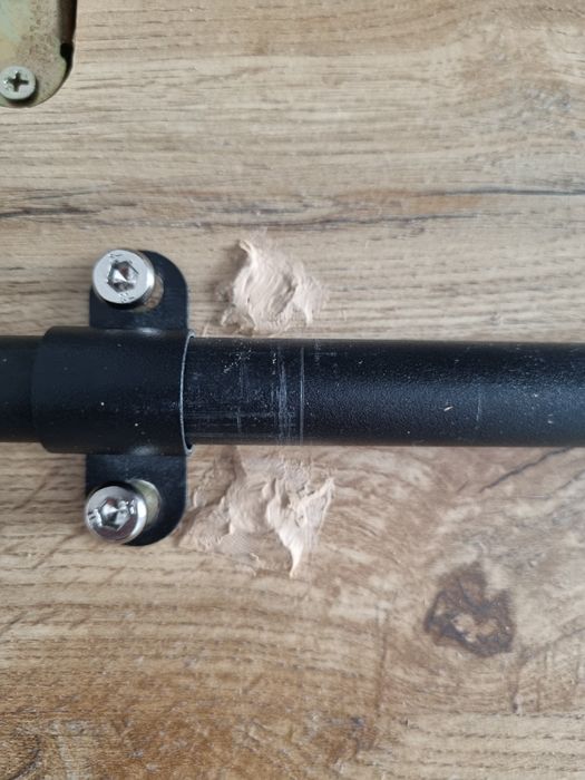 Vând masa extensibila fara picioare