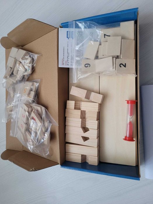 Joc de societate Remmy Rummy Remi din lemn, 106 piese, NOU 99 Lei