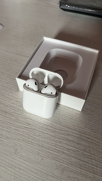AirPods 2 поколении