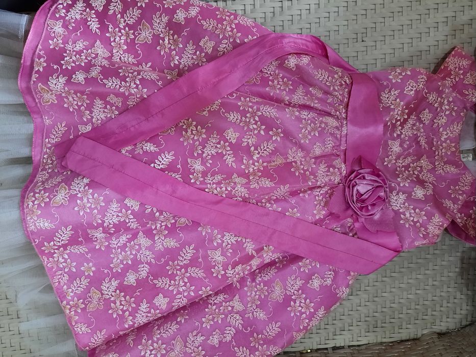 Продам платья 5000тг