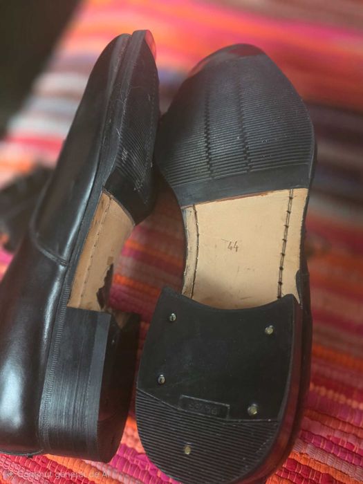 Pantofi eleganti din piele naturala, hand made, pentru barbati, nr.44