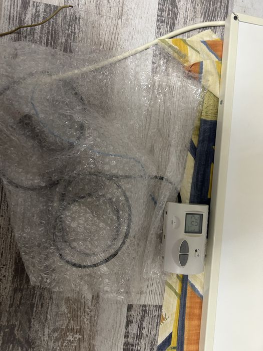 Panou electric de încălzire pentru interior – cu termostat digital