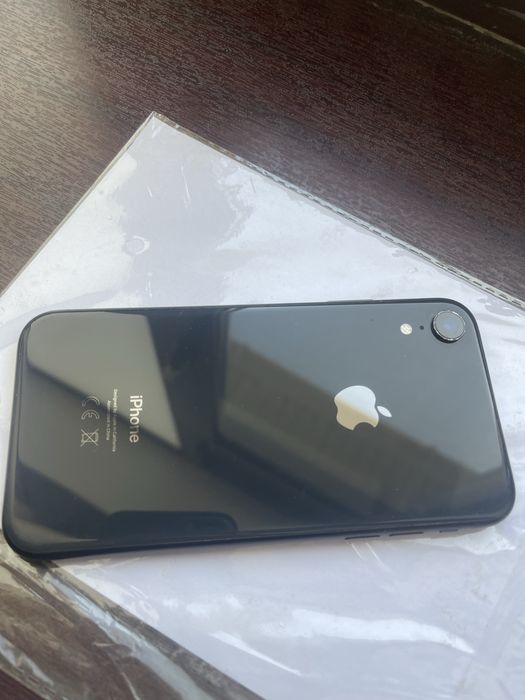 Продается Айфон ХР 68 ГБ